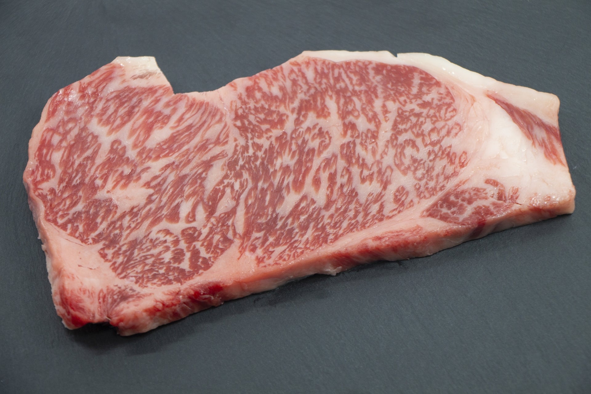 米沢牛サーロインステーキ(180g×2枚)