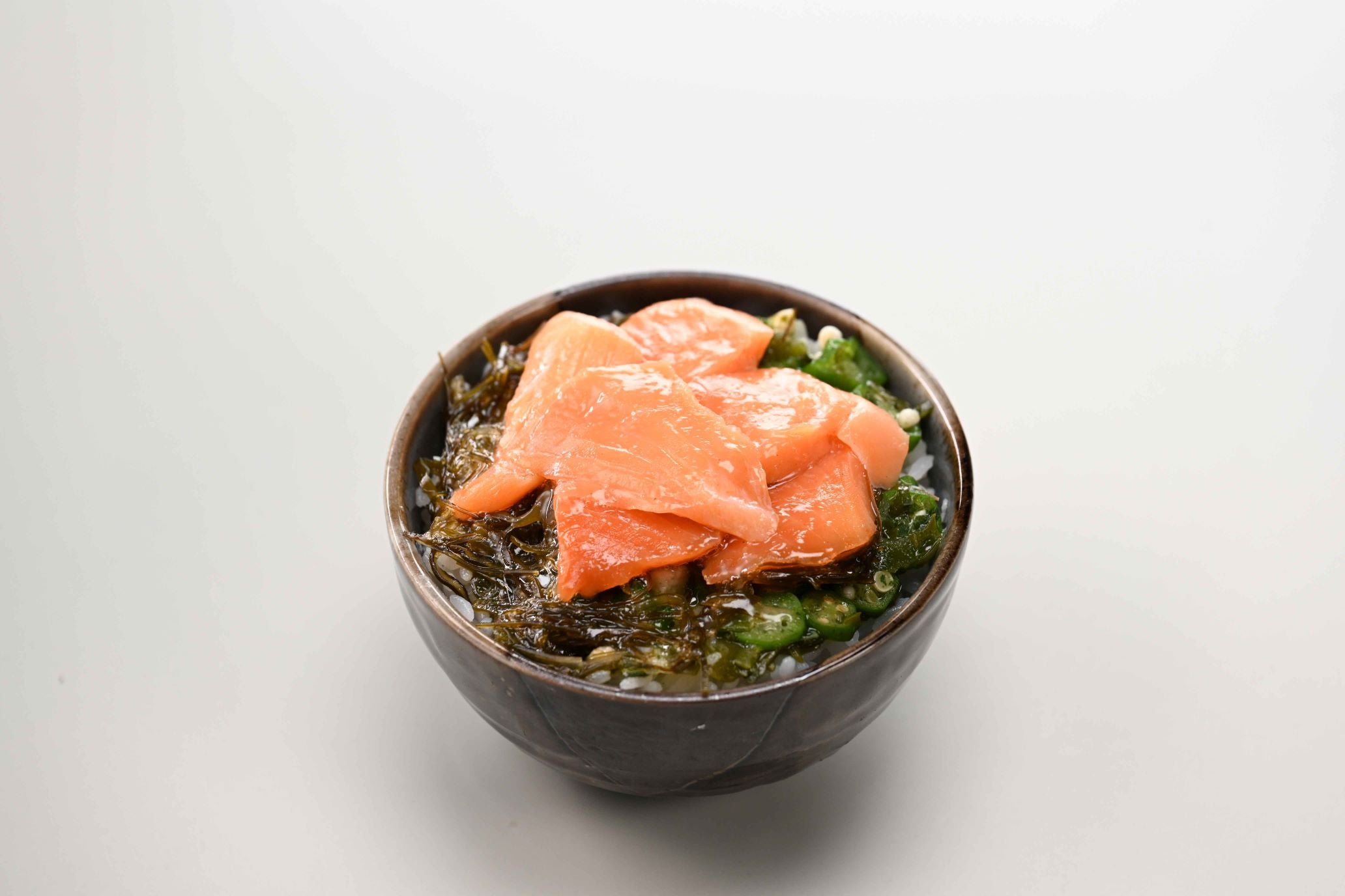 グルメハンター推薦!北海道朝市の海鮮丼セット
